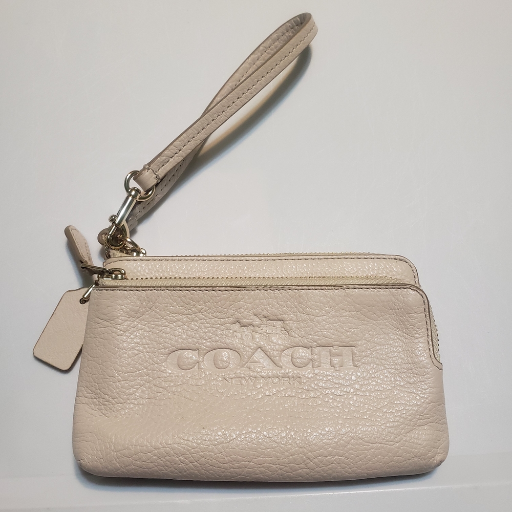 Coach Chalk Pebbled Leather Double Zip Wristlet F52556